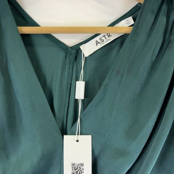 ASTR Deitra Midi Dress - Picture 4 of 6